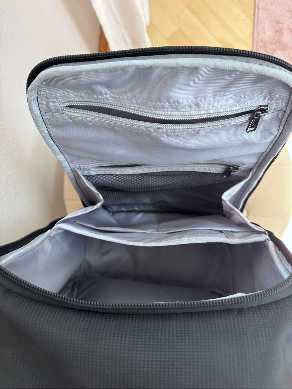 TRAVELPRO Pilot AirTM 2 Laptop Backpack - Picture 6 of 10
